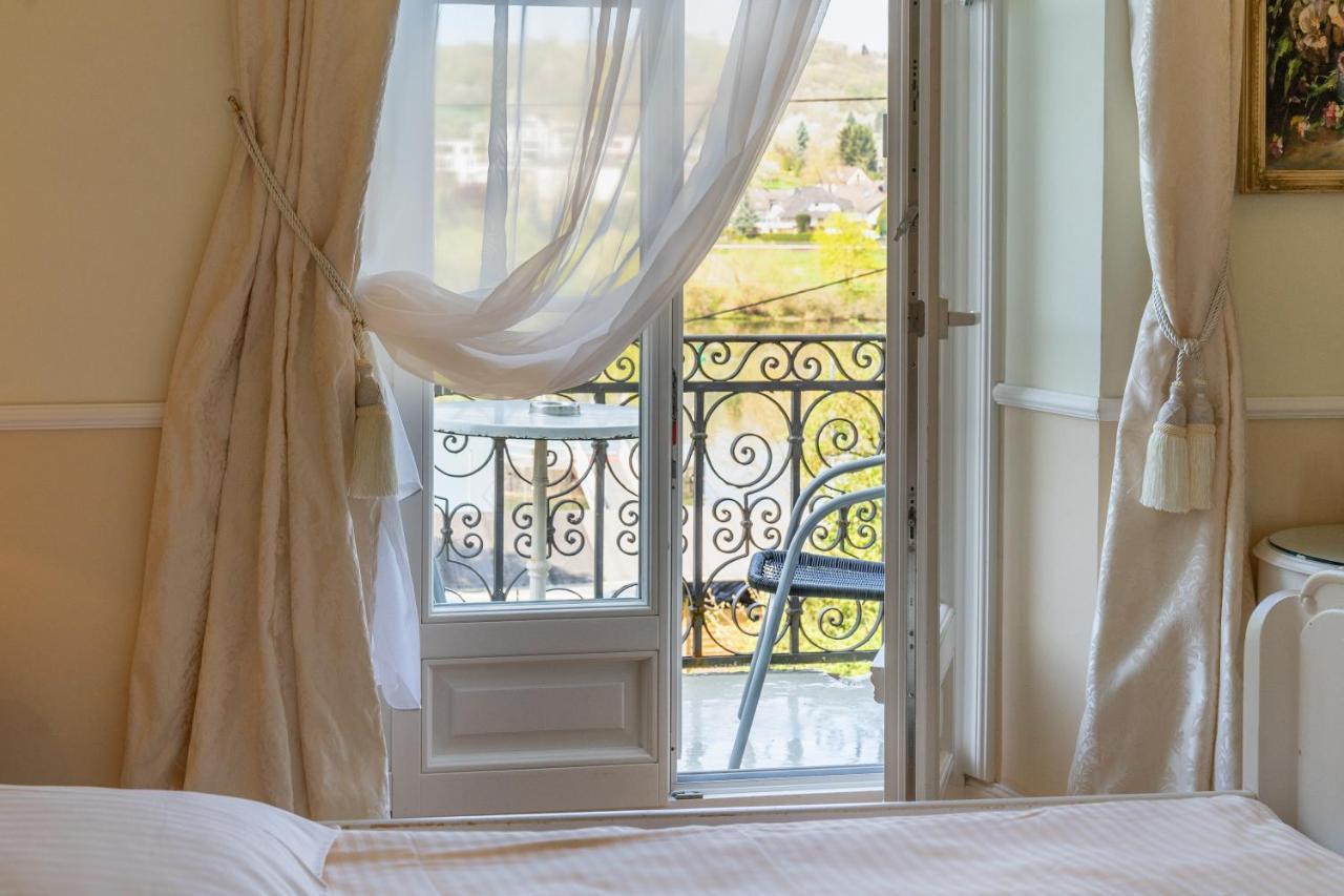 Romantisches Hotel Zur Post Brodenbach Luaran gambar